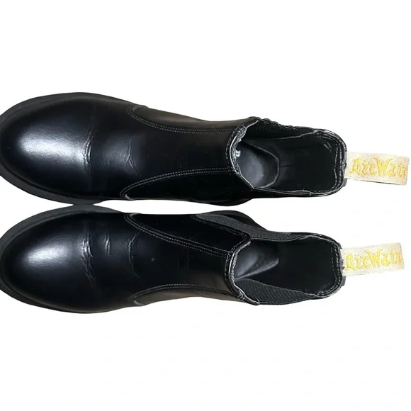 DR. MARTENS Black Vegan Flora Chelsea Slip On Boots Women’s Size 5